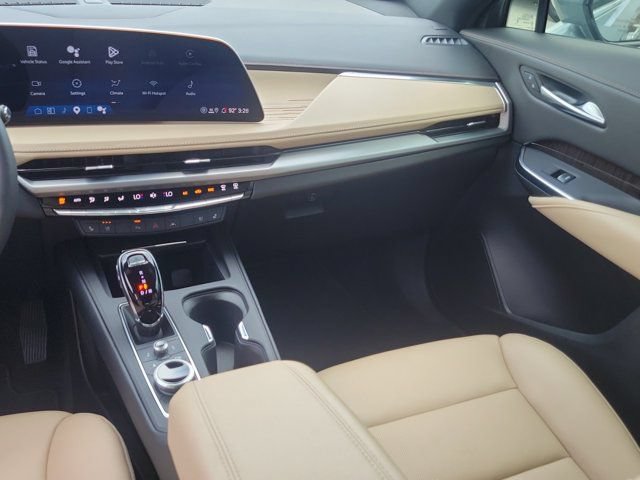 Used 2025 Cadillac XT4 Premium Luxury FWD image 25