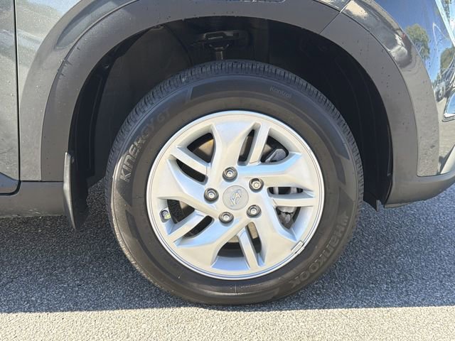 Used 2024 Hyundai Venue SE image 12