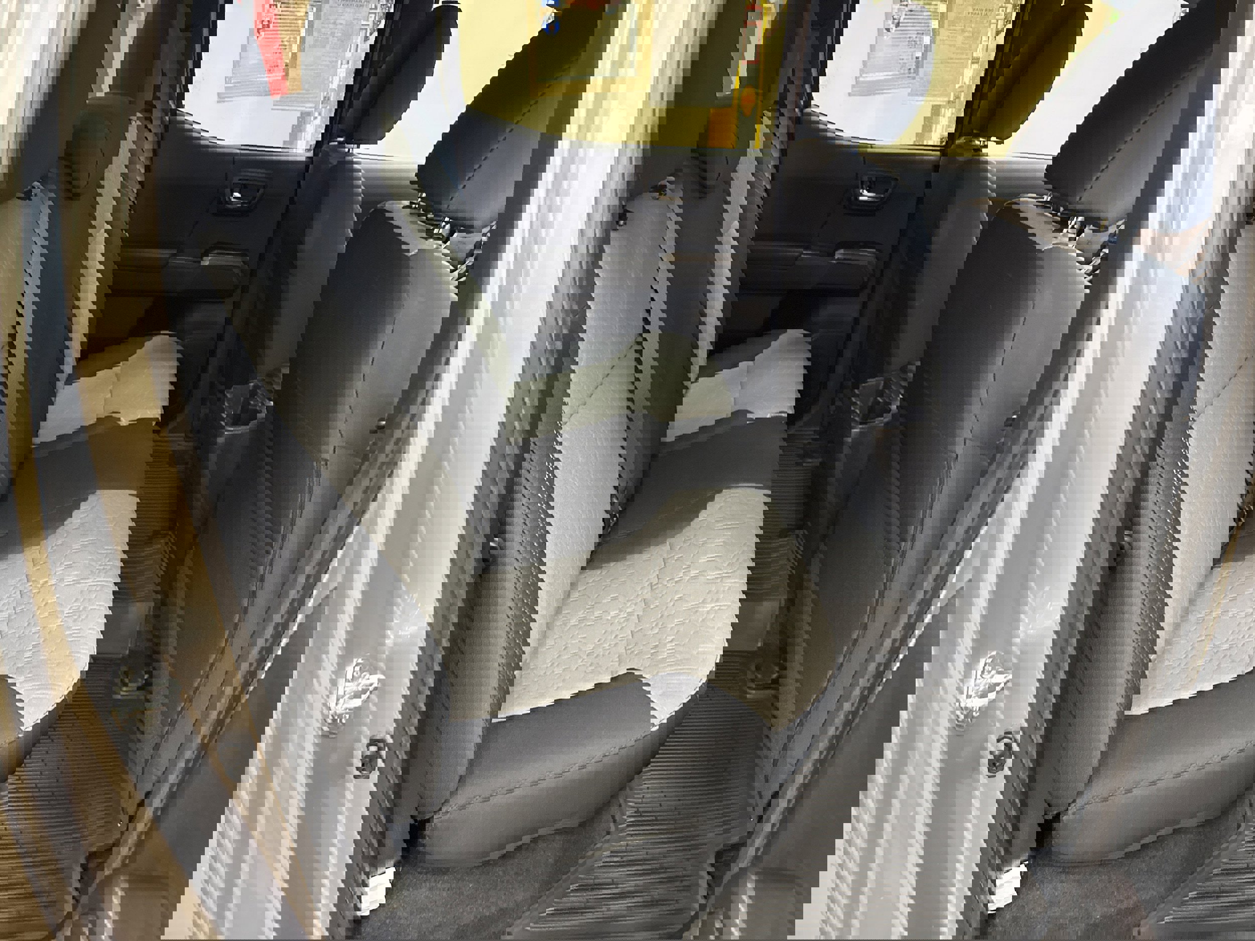 Used 2022 Toyota Tacoma TRD Off-Road image 20