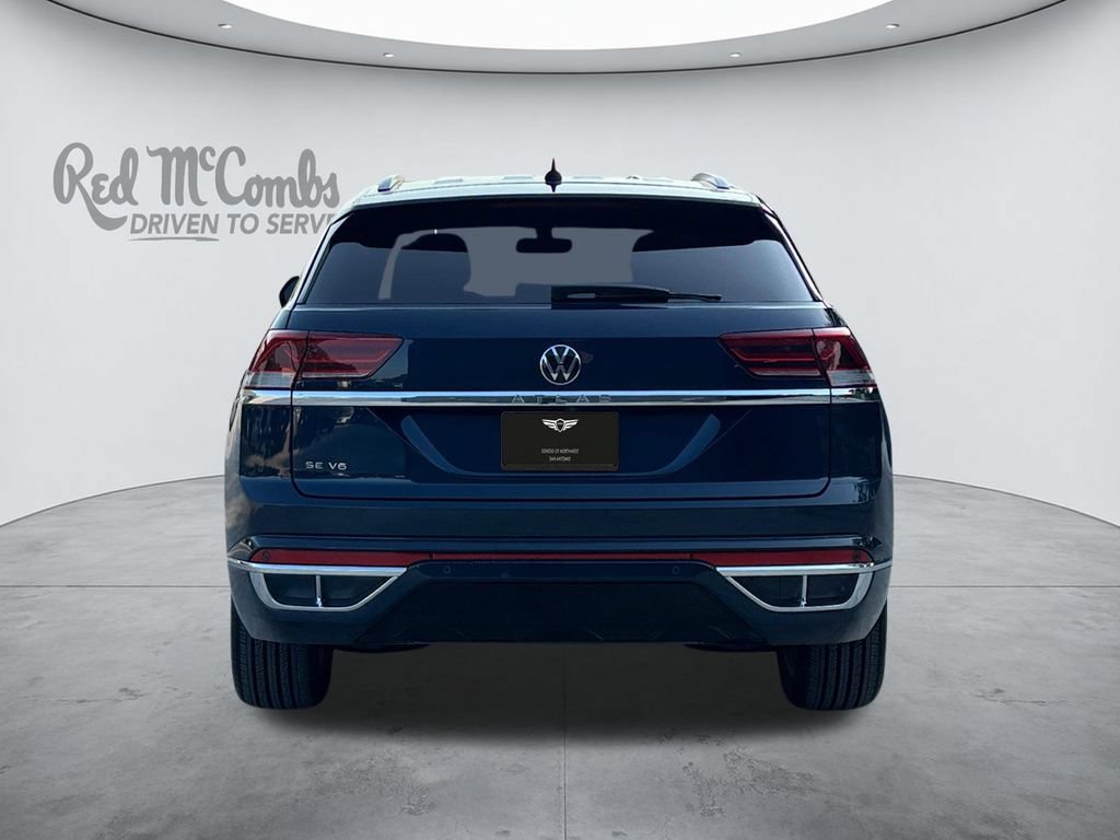 Used 2021 Volkswagen Atlas Cross Sport SE FWD image 4