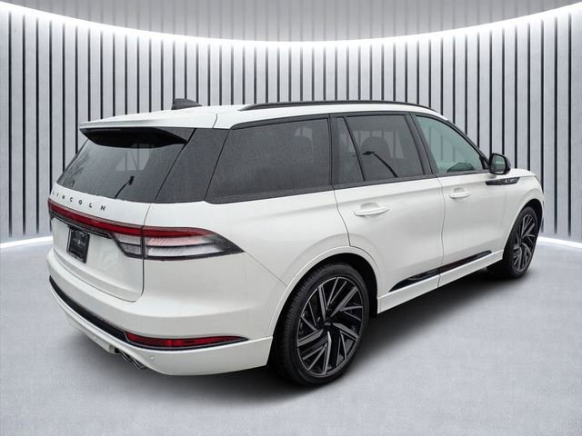 New 2026 Lincoln Aviator Black Label w/ Jet Appearance Package AWD/4WD image 3