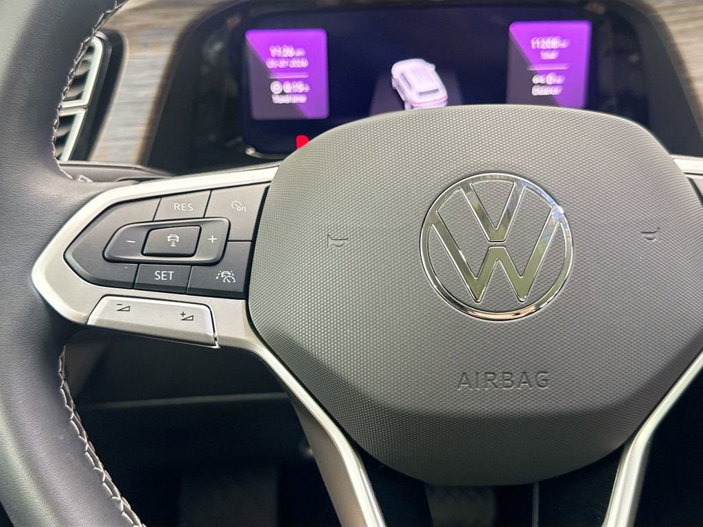Used 2025 Volkswagen Atlas SEL AWD/4WD image 11