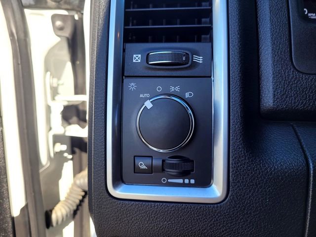 Used 2022 RAM 1500 Classic SLT image 14