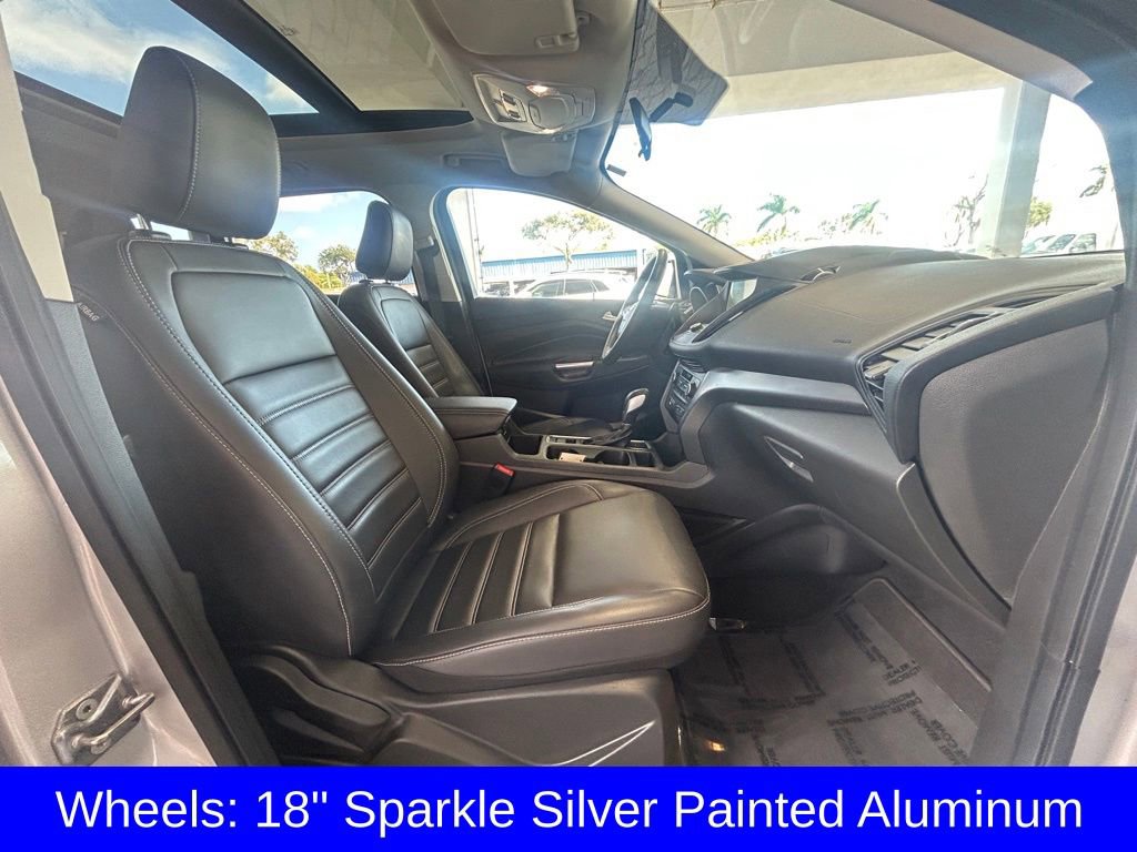 Used 2019 Ford Escape SEL image 25