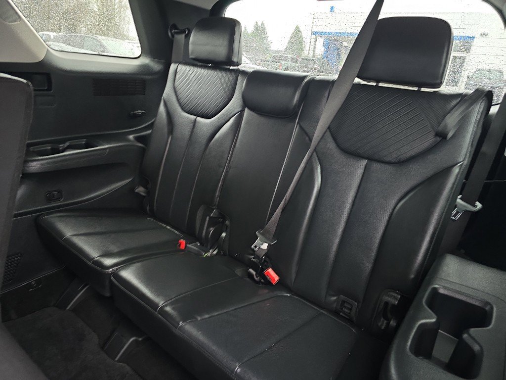 Used 2023 Hyundai Palisade SEL w/ Cargo Package image 19
