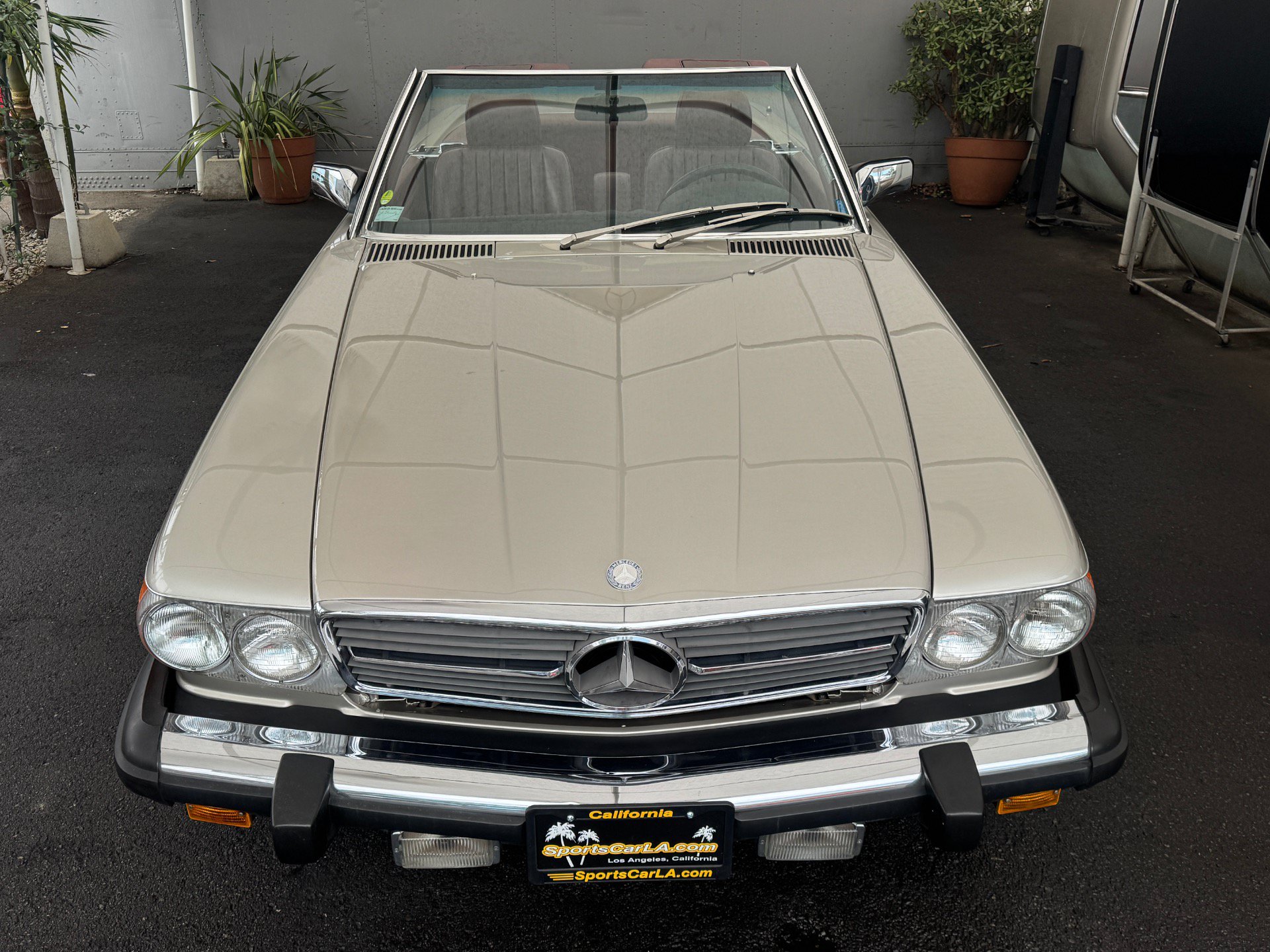 Used 1987 Mercedes-Benz 560 SL image 8