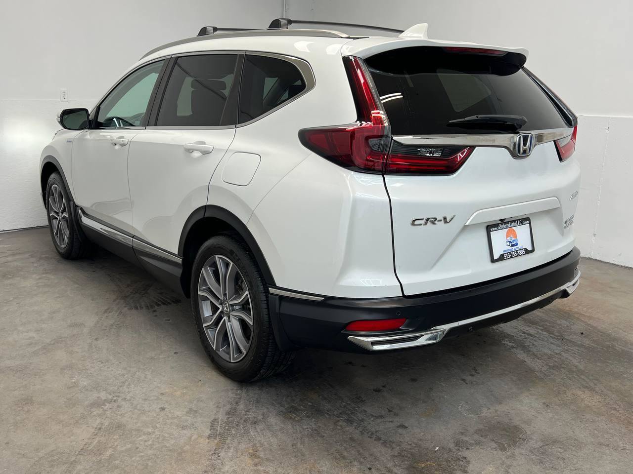 Used 2020 Honda CR-V Touring image 4