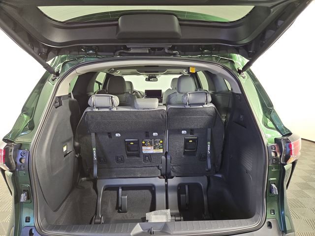 New 2026 Toyota Sienna XLE image 34