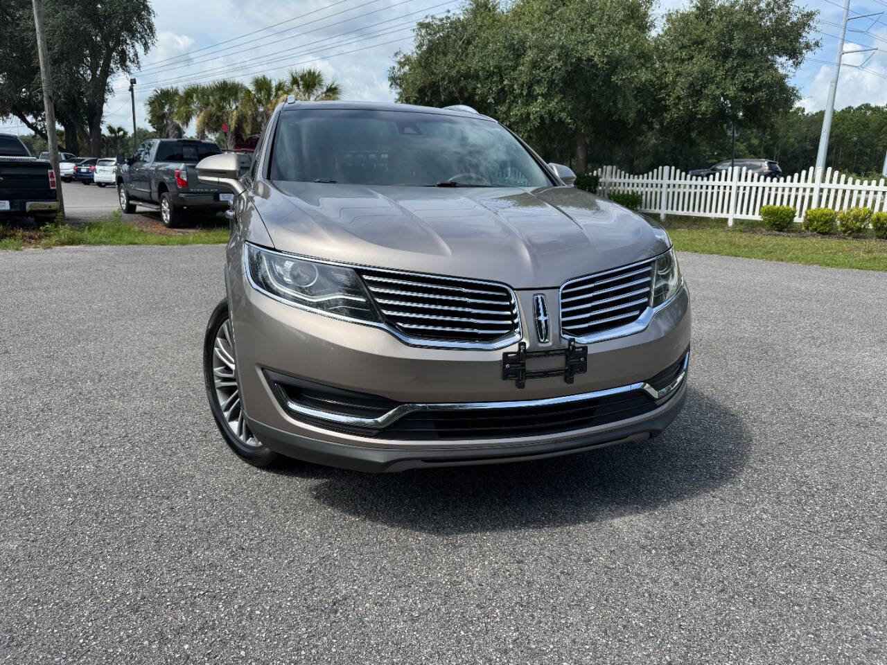 Used 2018 Lincoln MKX Reserve w/ Lincoln MKX Climate Package FWD image 36