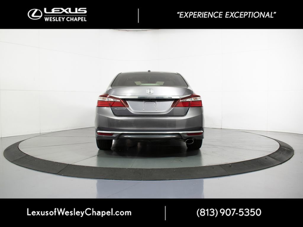 Used 2017 Honda Accord EX-L image 7