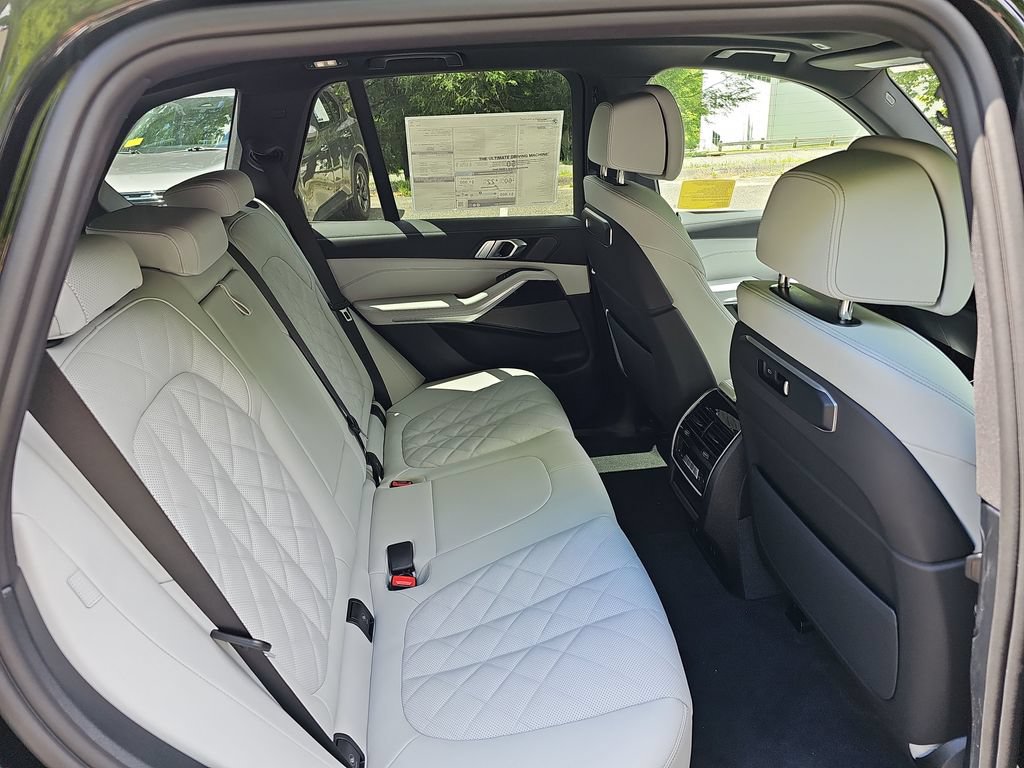 New 2026 BMW X5 xDrive50e w/ M Sport Package AWD/4WD image 28