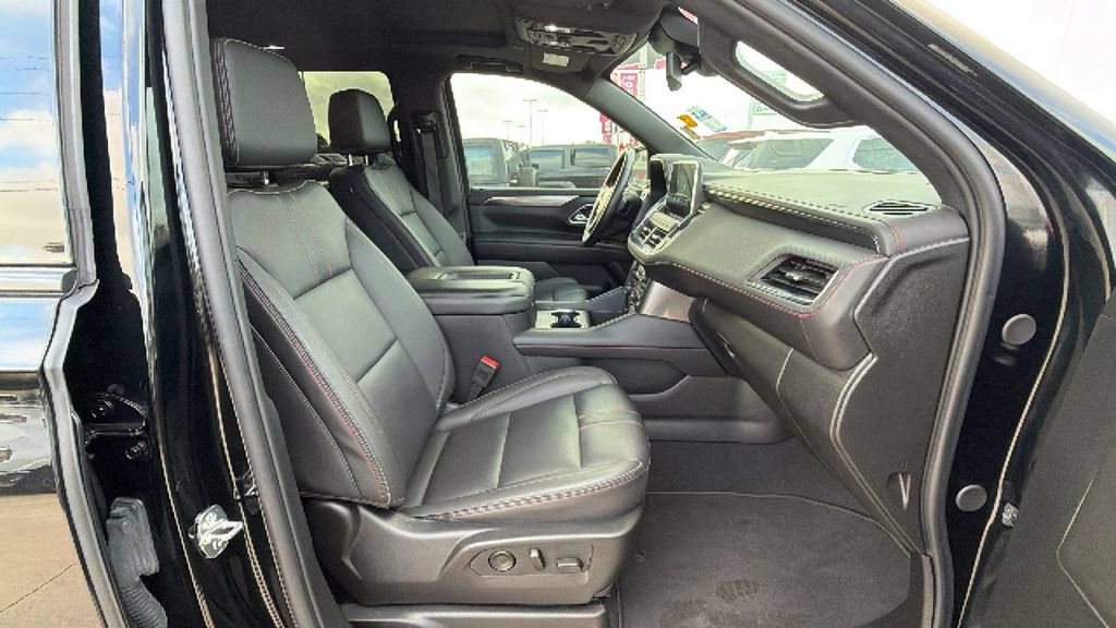 Used 2024 Chevrolet Tahoe RST w/ Sport Performance Package AWD/4WD image 32