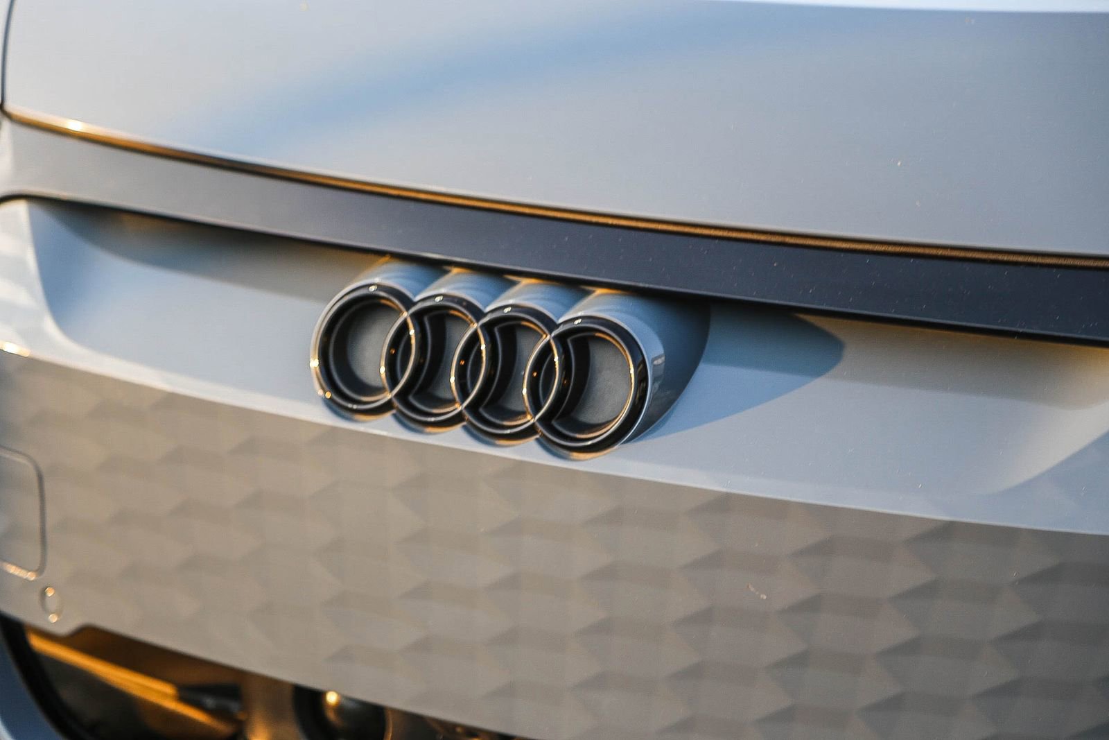 Used 2023 Audi e-tron GT Premium Plus w/ Performance Package image 6