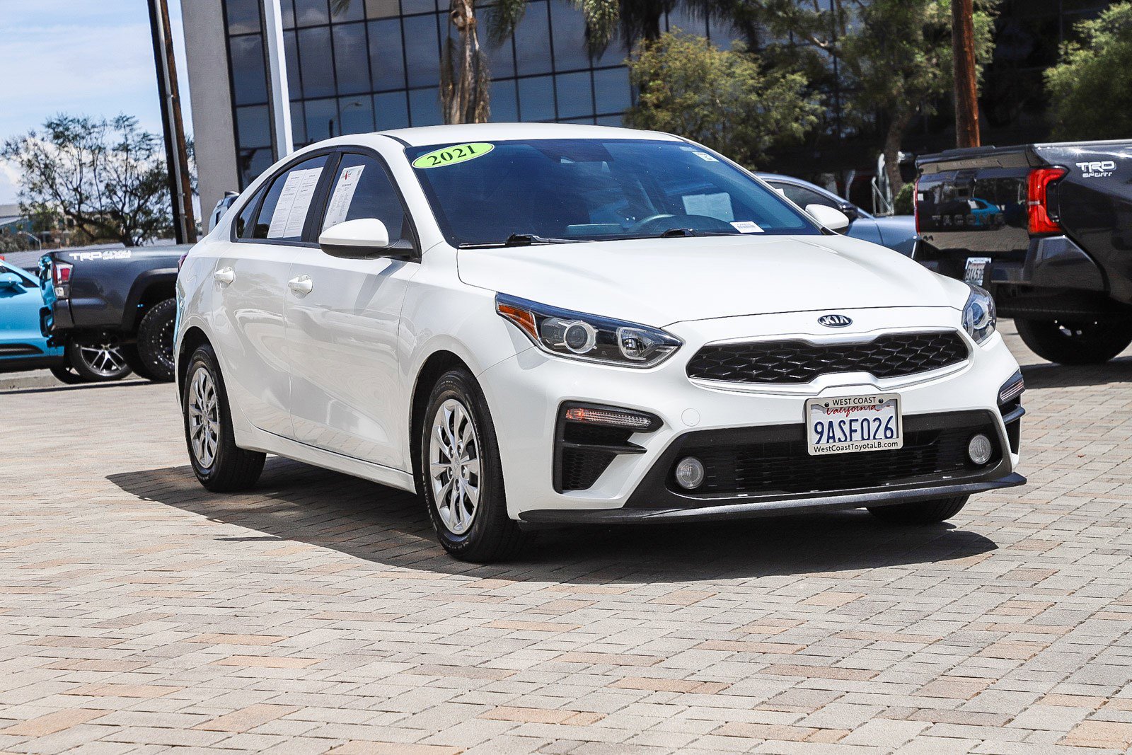Used 2021 Kia Forte Sedan image 3