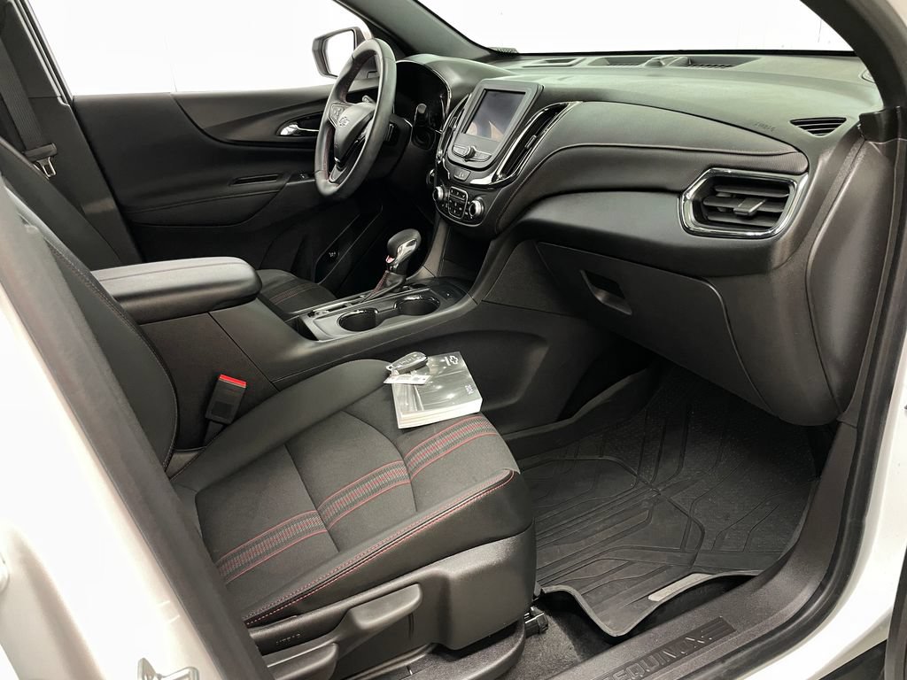Certified 2024 Chevrolet Equinox RS w/ LPO, Floor Liner Package FWD image 37