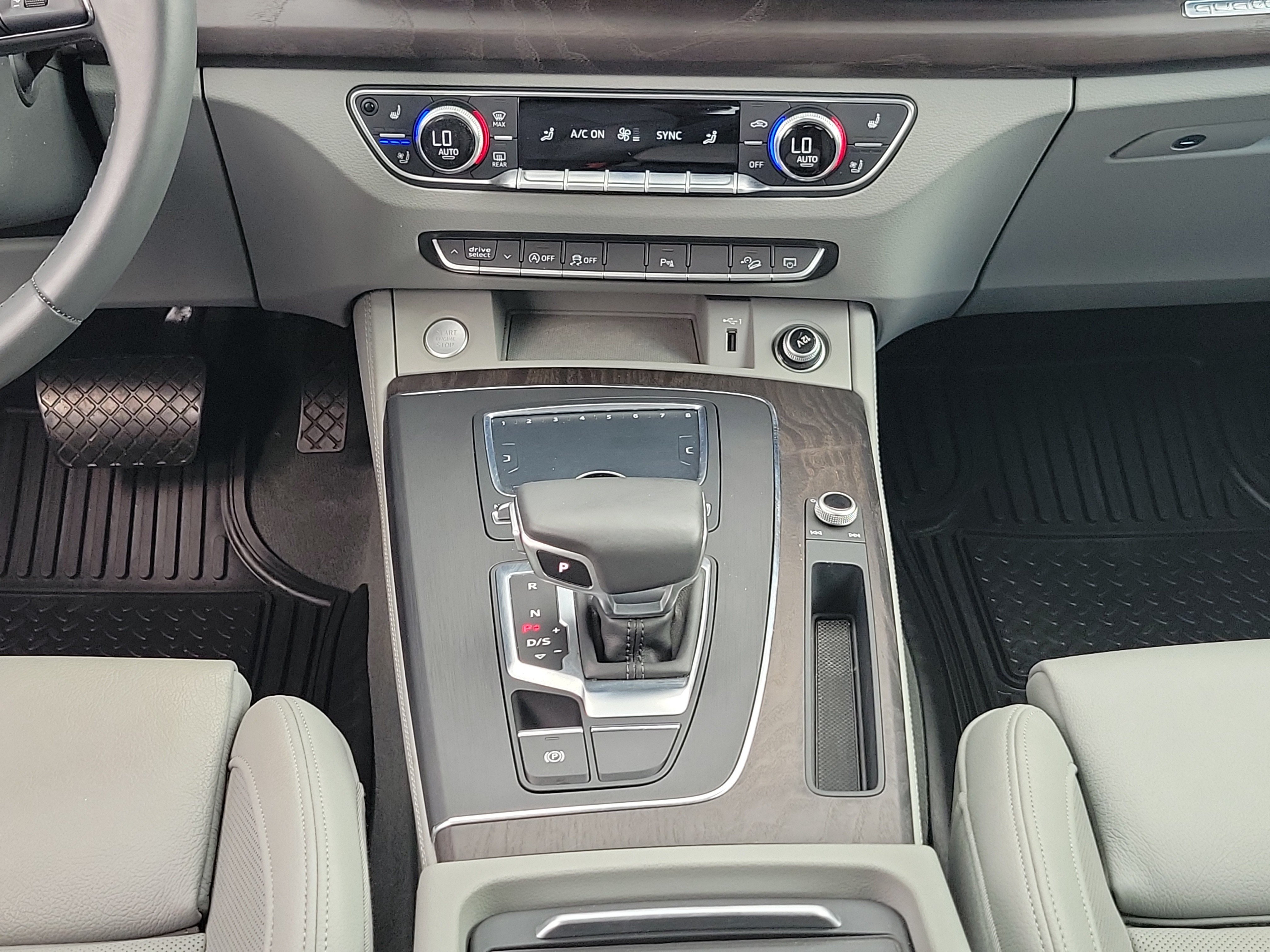 Used 2019 Audi Q5 2.0T Premium Plus w/ Premium Plus Package AWD/4WD image 20