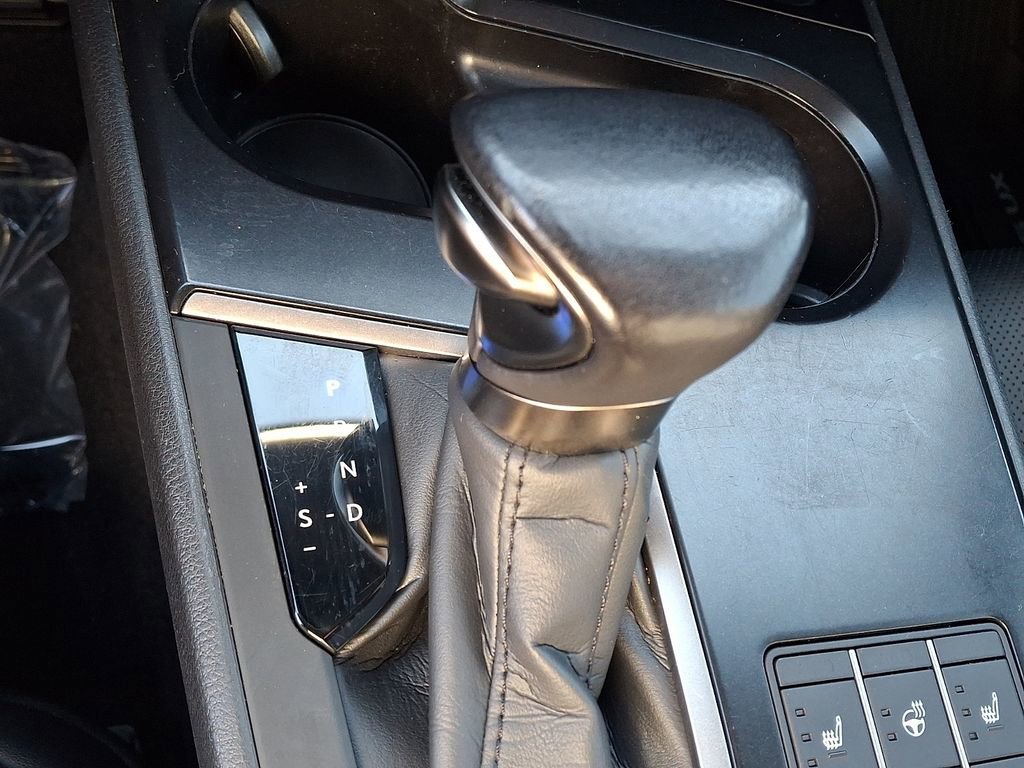 Used 2023 Lexus UX 250h AWD w/ Accessory Package (Z2) image 16