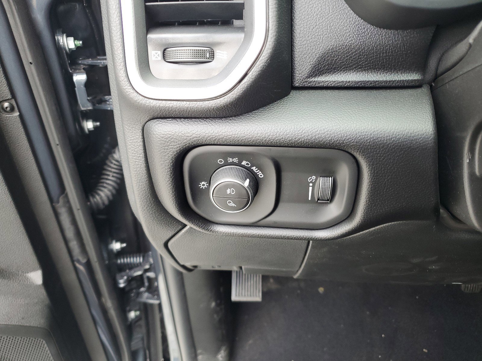 New 2026 RAM 2500 Big Horn image 30