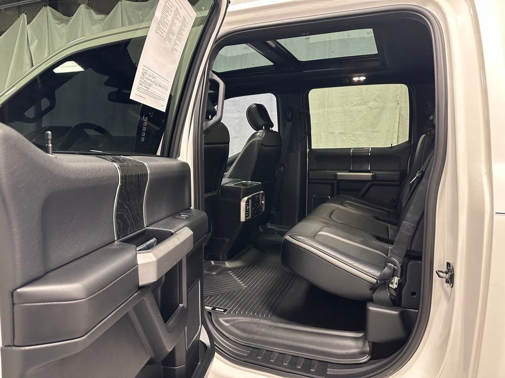 Used 2018 Ford F150 Platinum w/ Equipment Group 701A Luxury image 40