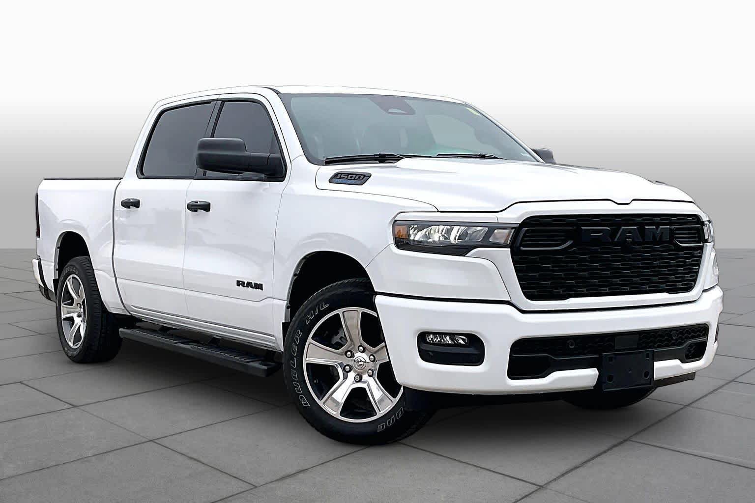 Used 2025 RAM 1500 Tradesman RWD image 5
