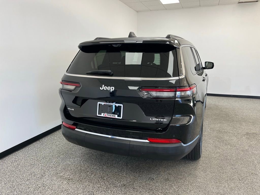 Used 2024 Jeep Grand Cherokee L Limited w/ Luxury Tech Group II image 7