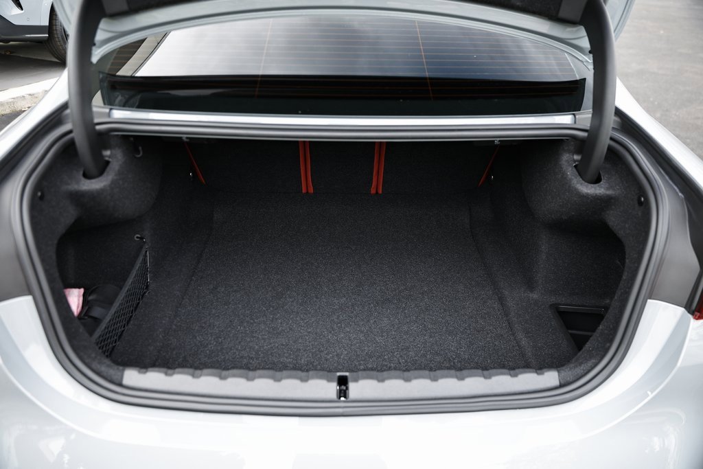 Certified 2025 BMW M4 Competition w/ Executive Package image 29