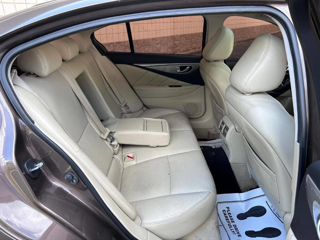 Used 2015 INFINITI Q50 Premium w/ Navigation Package RWD image 12