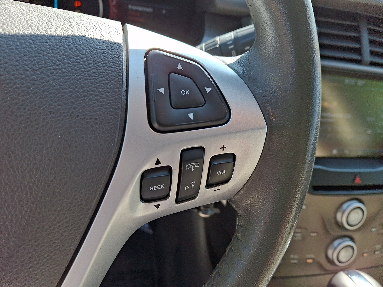 Used 2013 Ford Edge SEL FWD image 22