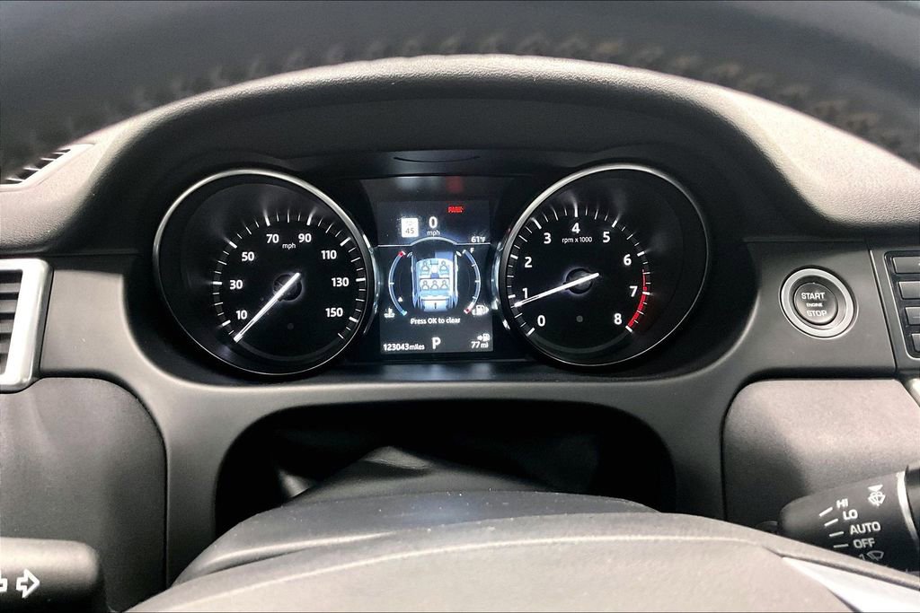 Used 2018 Land Rover Discovery Sport HSE AWD/4WD image 22