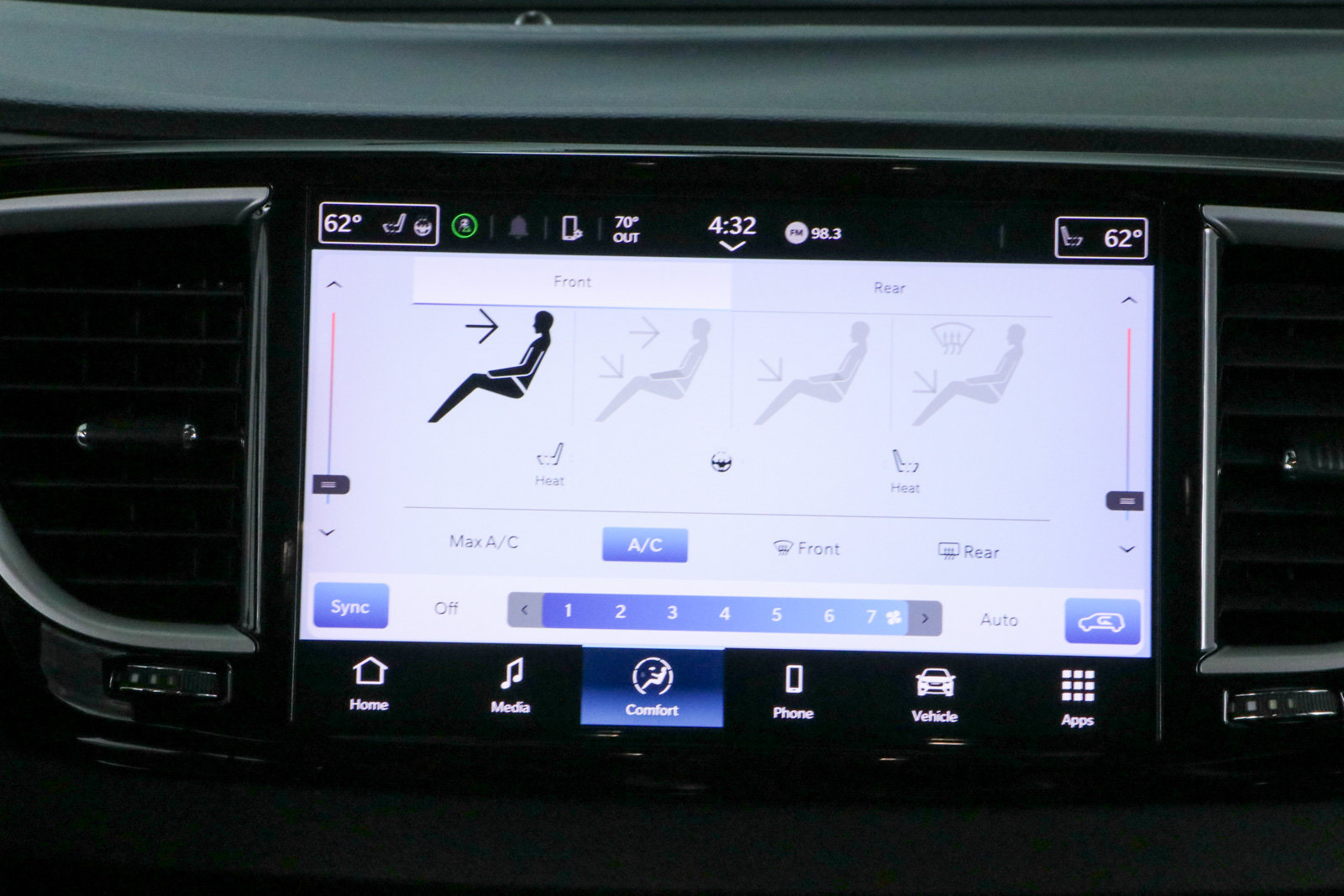 Used 2022 Chrysler Pacifica Touring-L FWD image 19