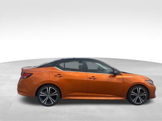 Used 2022 Nissan Sentra SR w/ SR Premium Package image 10