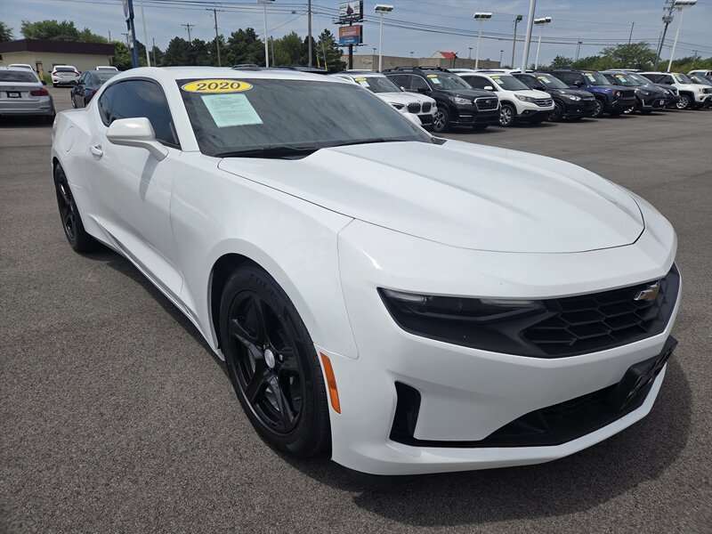 Used 2020 Chevrolet Camaro LT w/ Technology Package RWD image 1