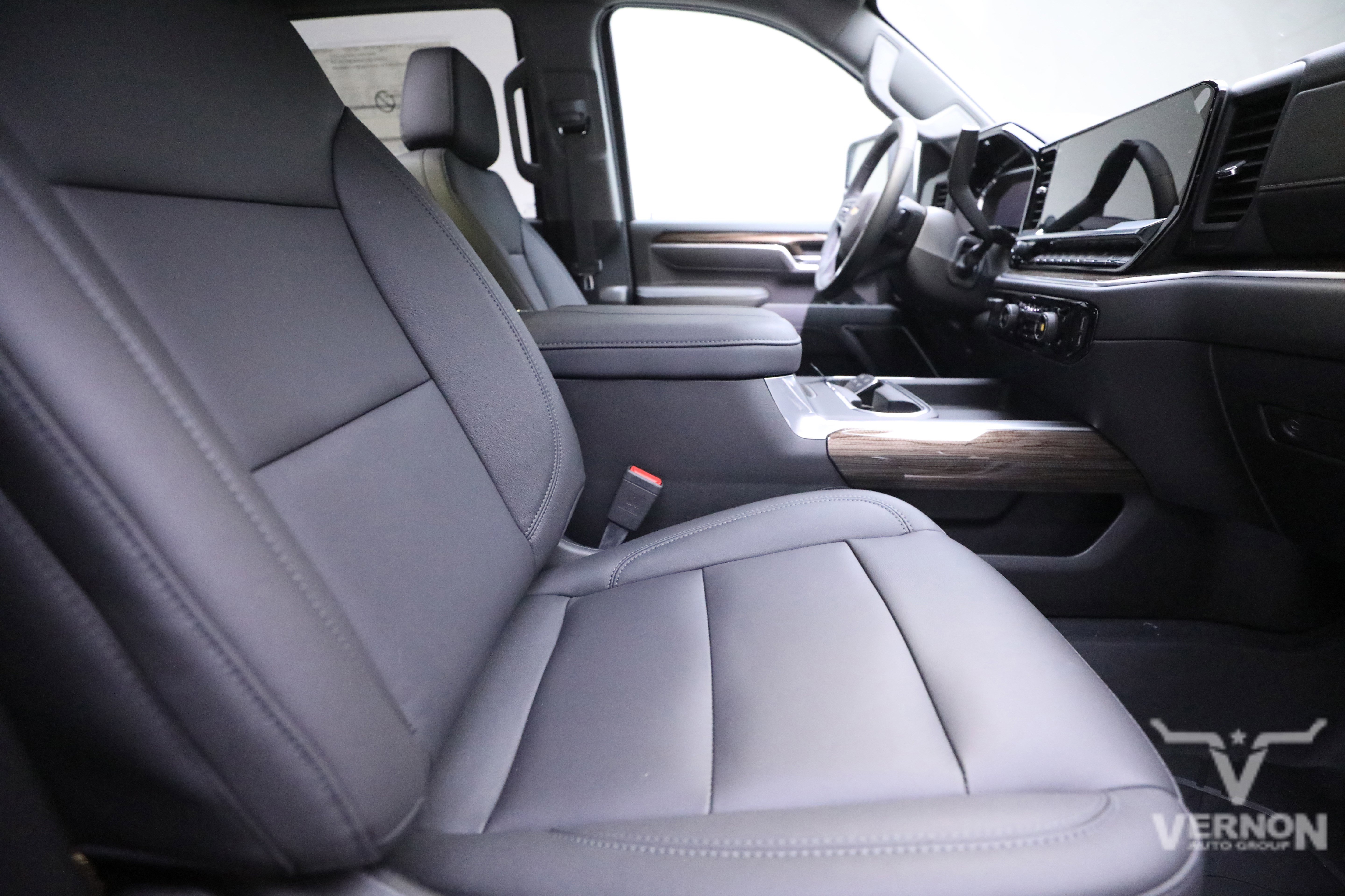 New 2026 Chevrolet Silverado 3500 LT w/ Texas Edition image 11