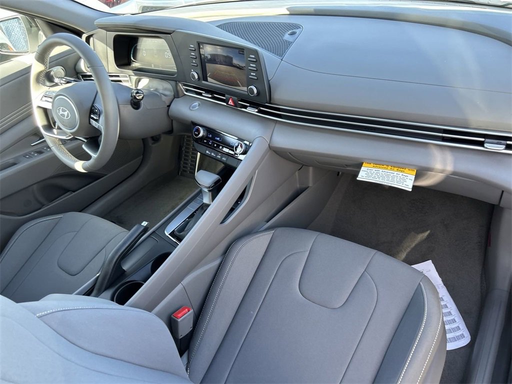 New 2026 Hyundai Elantra Sport image 18