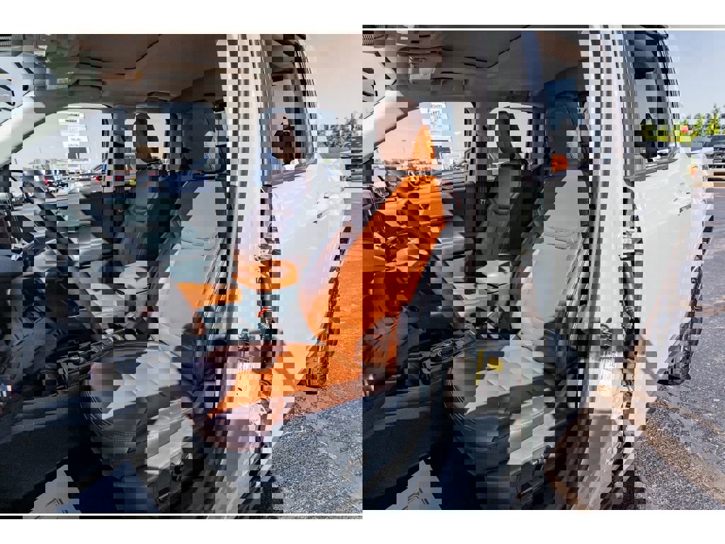 Used 2023 Ford Maverick Lariat w/ Lariat Luxury Package image 8