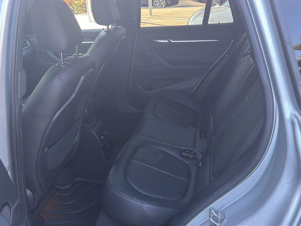 Used 2017 BMW X1 xDrive28i AWD/4WD image 13