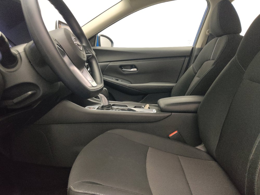 Used 2025 Nissan Sentra SV FWD image 17