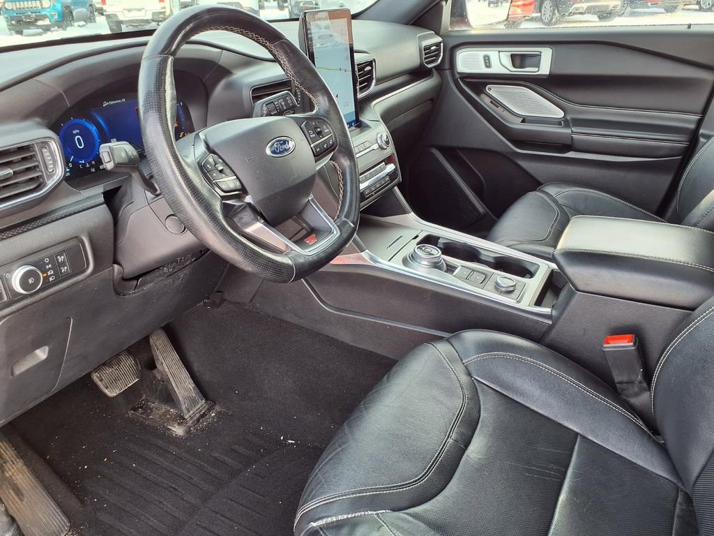 Used 2020 Ford Explorer ST w/ ST Street Pack image 5