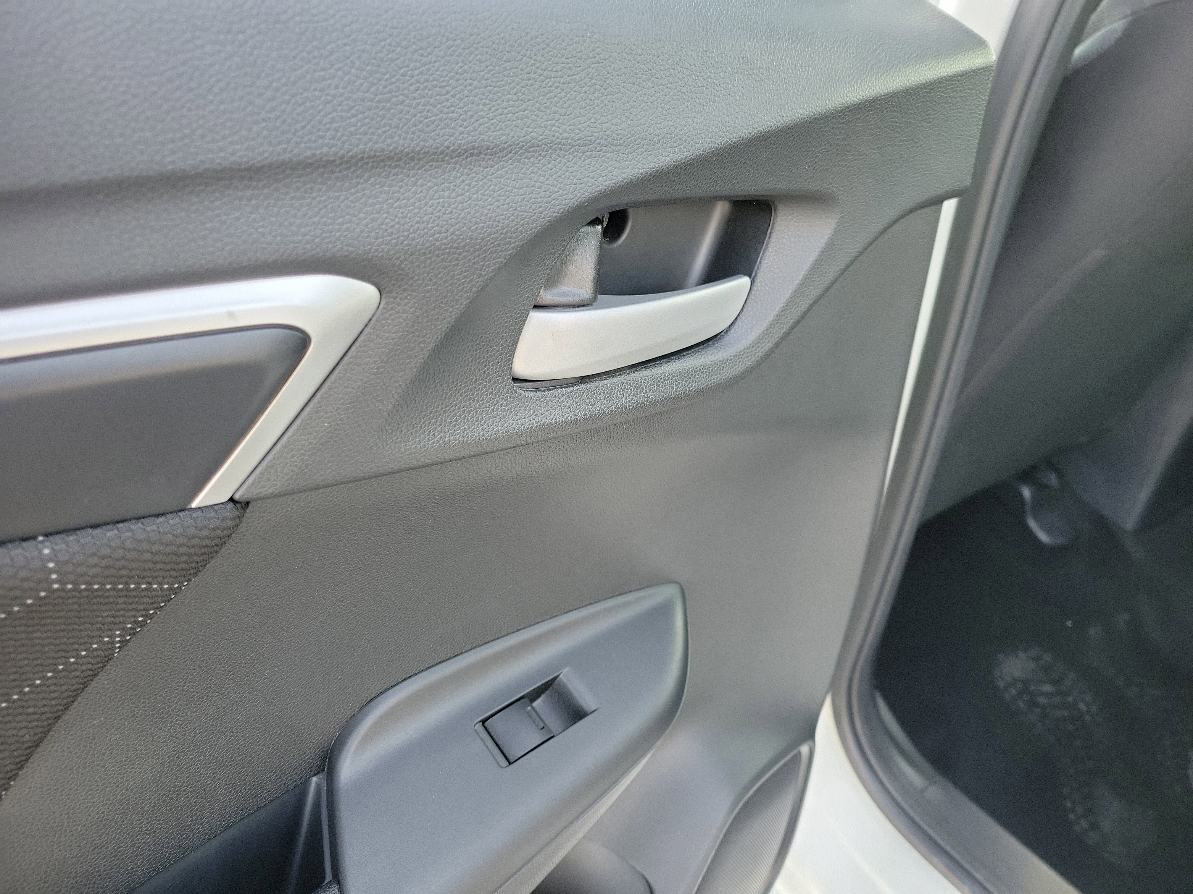 Used 2017 Honda Fit EX image 13