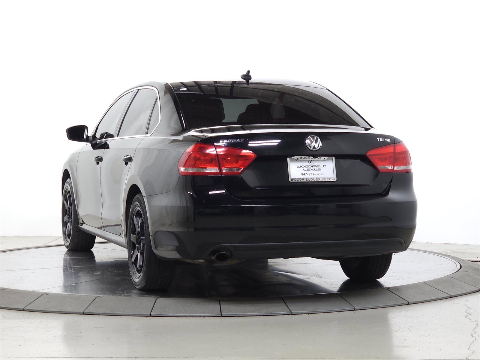 Used 2014 Volkswagen Passat 1.8T SE FWD image 5
