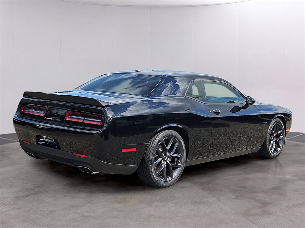 Used 2022 Dodge Challenger R/T w/ Blacktop Package image 4