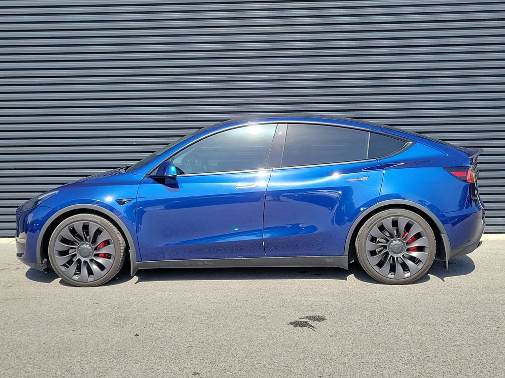 Used 2022 Tesla Model Y Performance AWD/4WD image 2