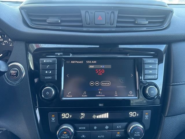 Used 2020 Nissan Rogue SV image 16