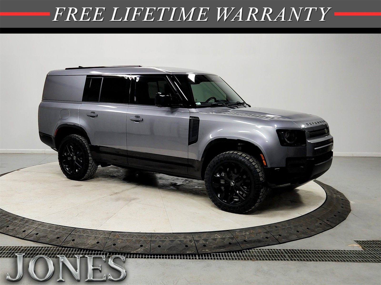 Used 2024 Land Rover Defender 130 Outbound image 1