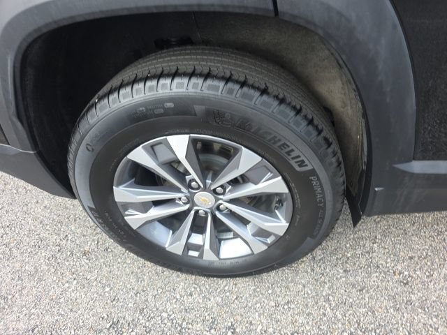 Used 2025 Chevrolet Equinox LT w/ Convenience Package II AWD/4WD image 11
