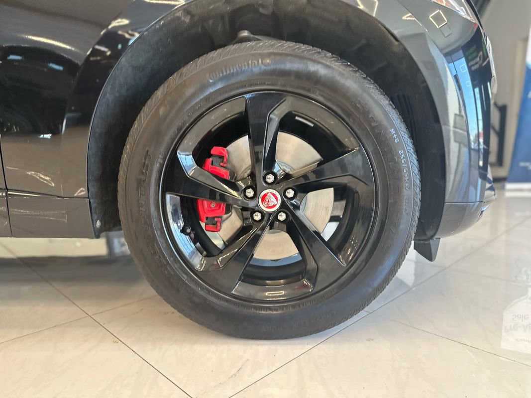 Used 2022 Jaguar F-PACE S image 41