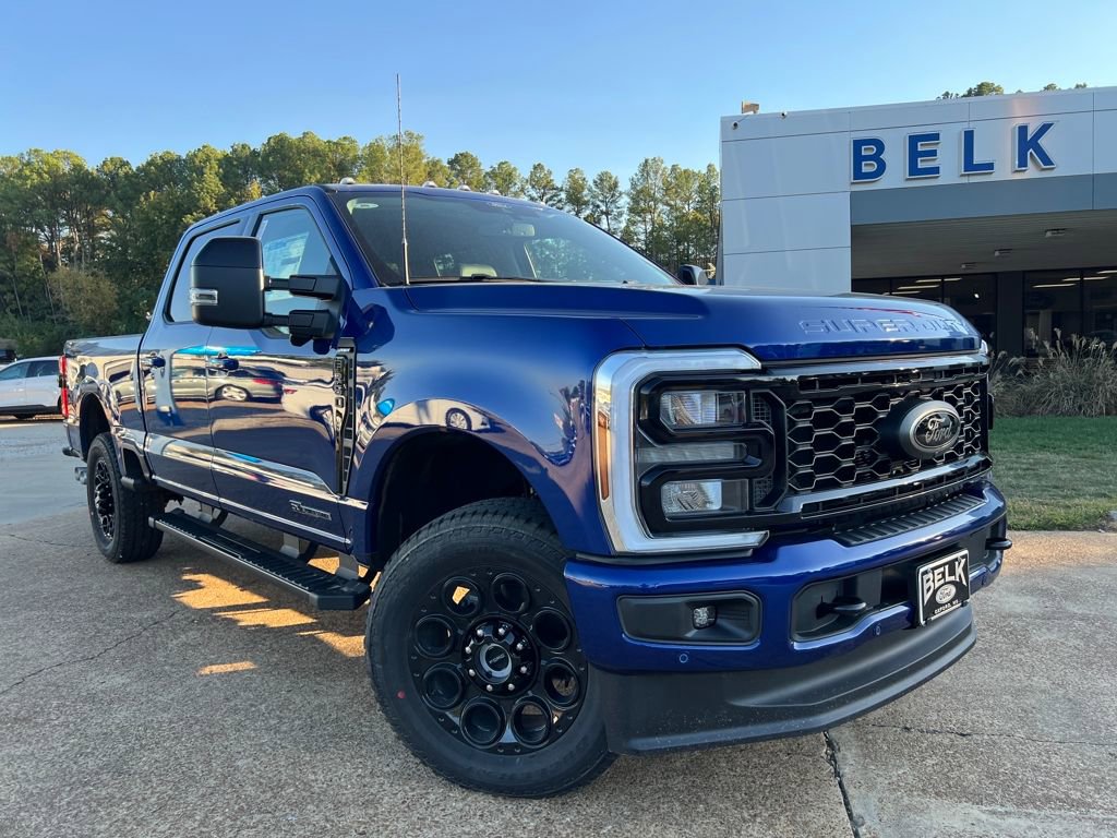 New 2026 Ford F250 Lariat w/ Black Appearance Package