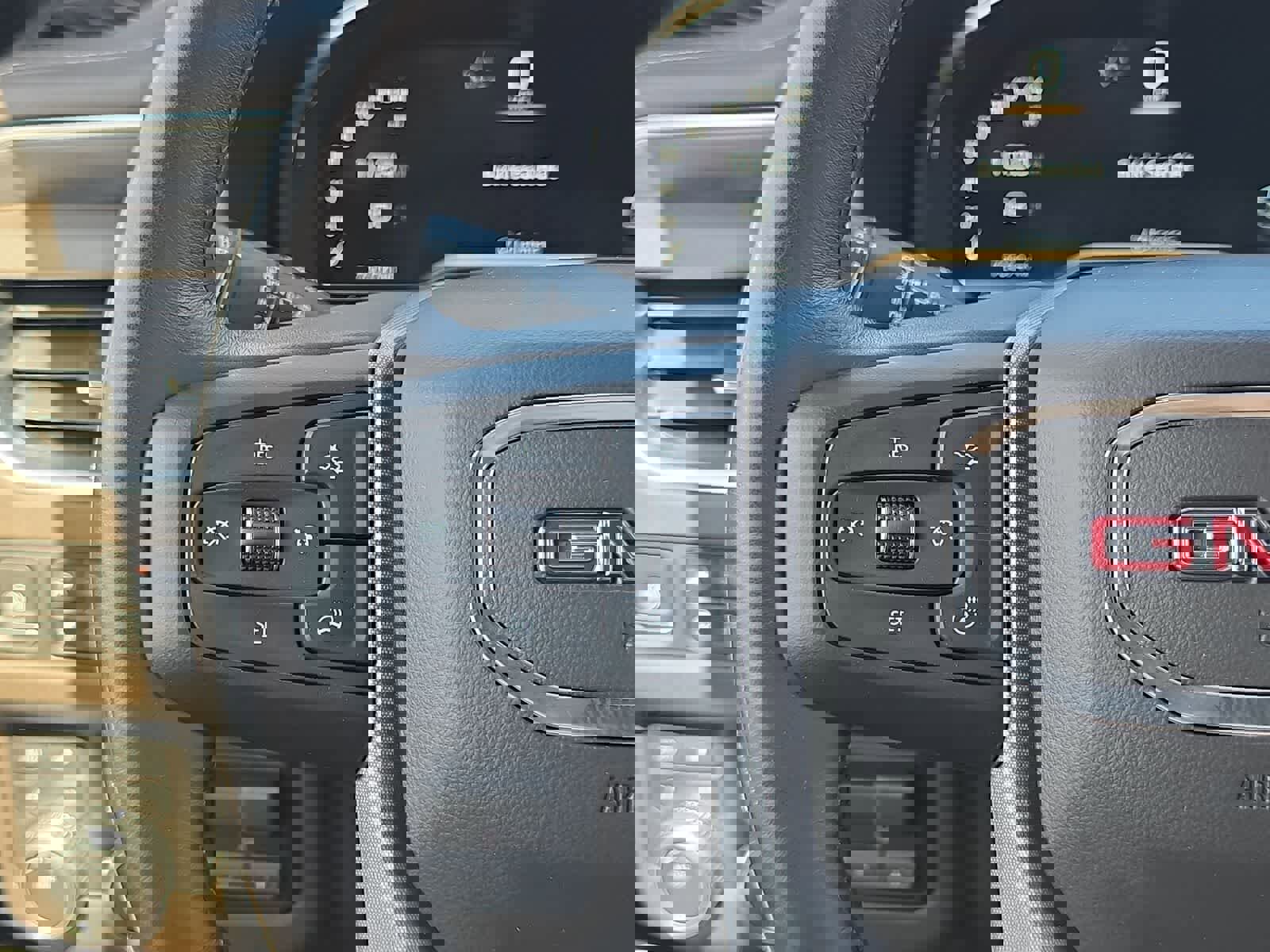 Used 2022 GMC Yukon XL SLT w/ SLT Premium Package AWD/4WD image 29