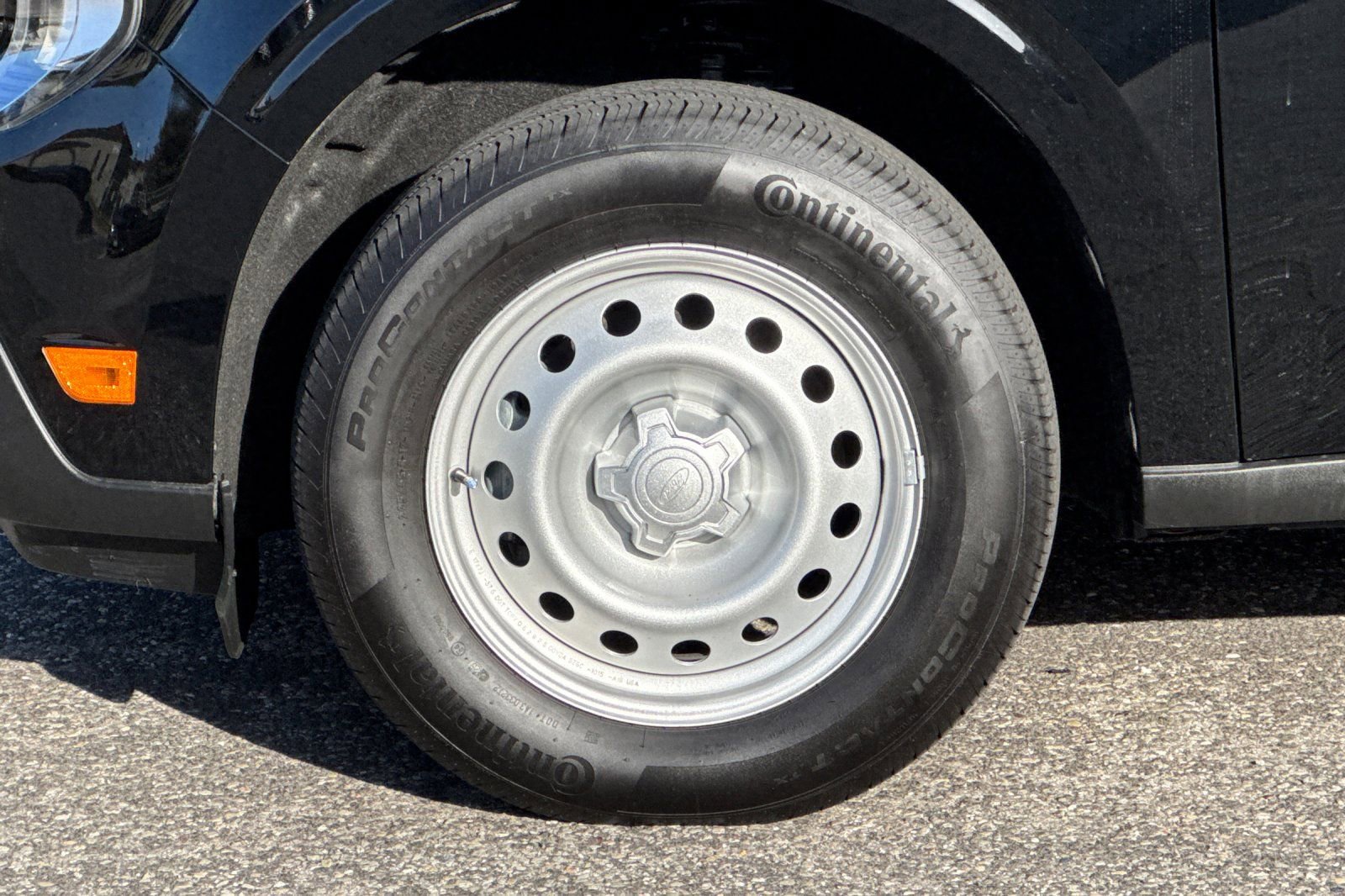 Used 2025 Ford Maverick XL image 25