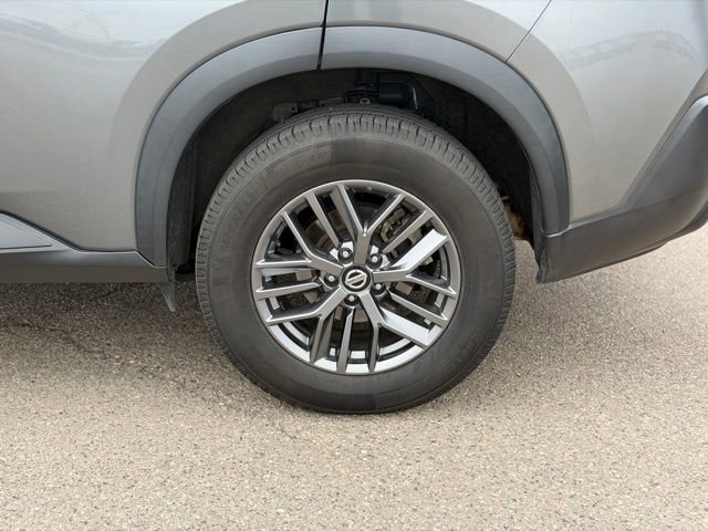 Used 2021 Nissan Rogue S image 13